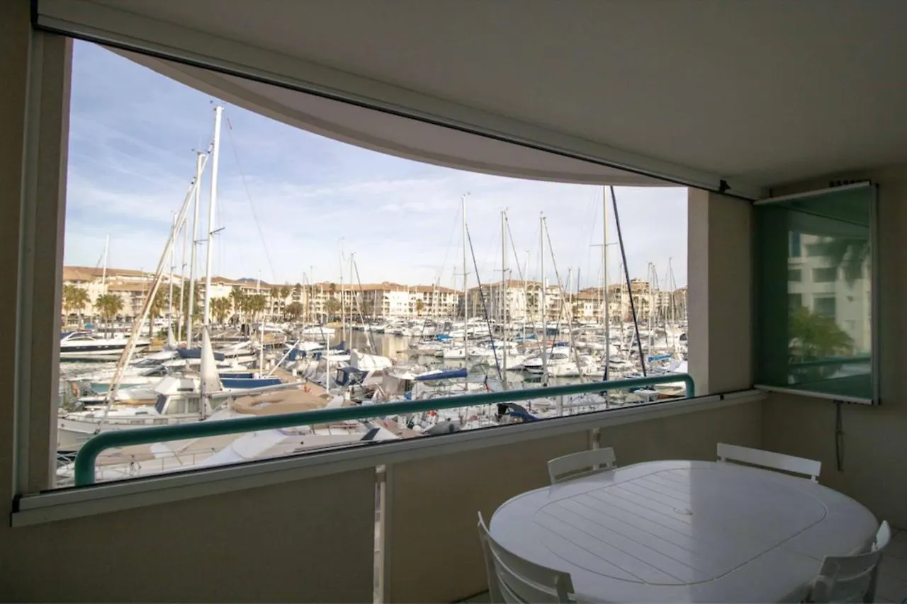 Apartment With Balcony And View On The Port Frejus 0*,